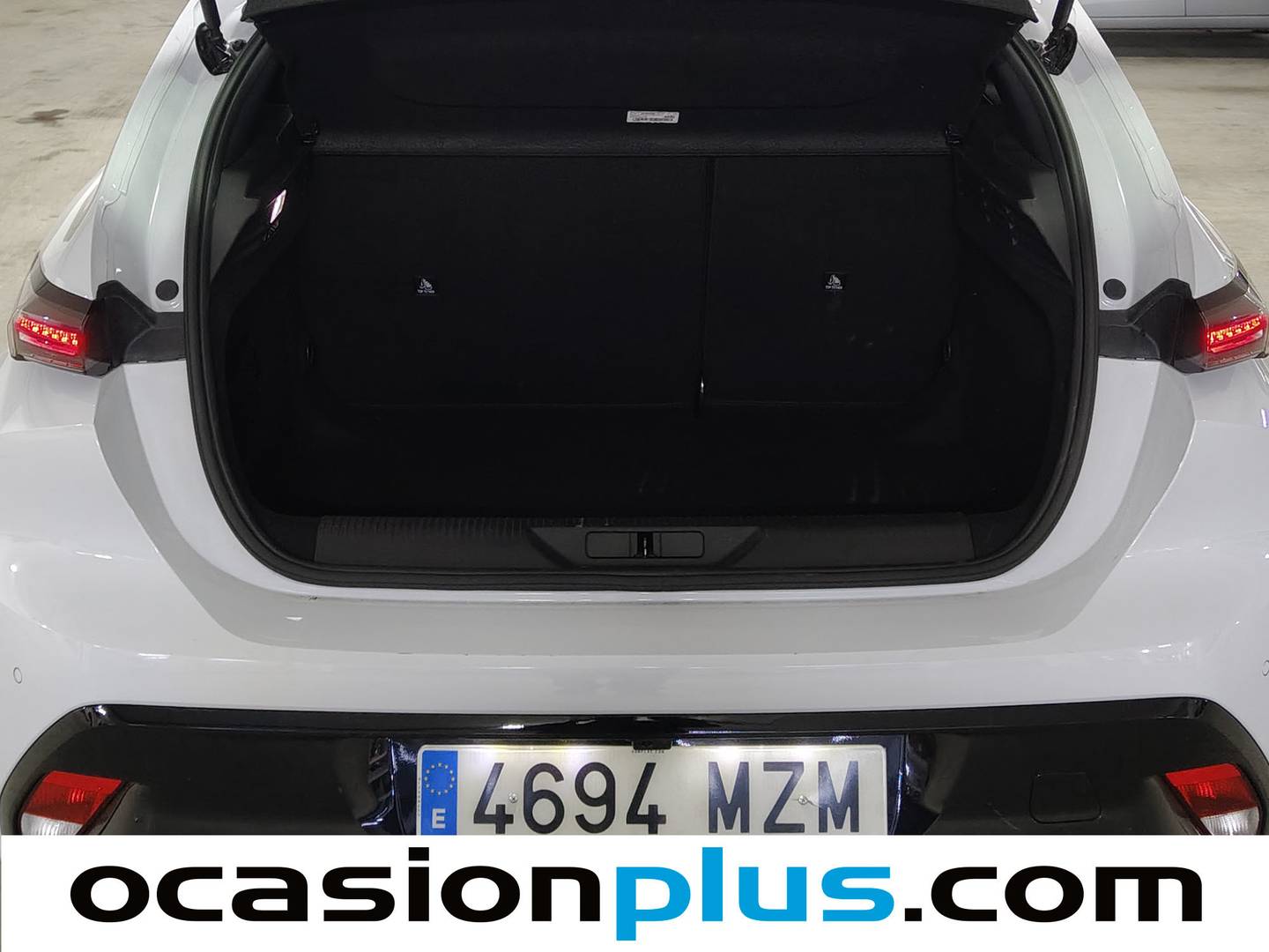 Foto Peugeot 308 Peugeot 308 Allure Hybrid eDCS6 (145 CV)