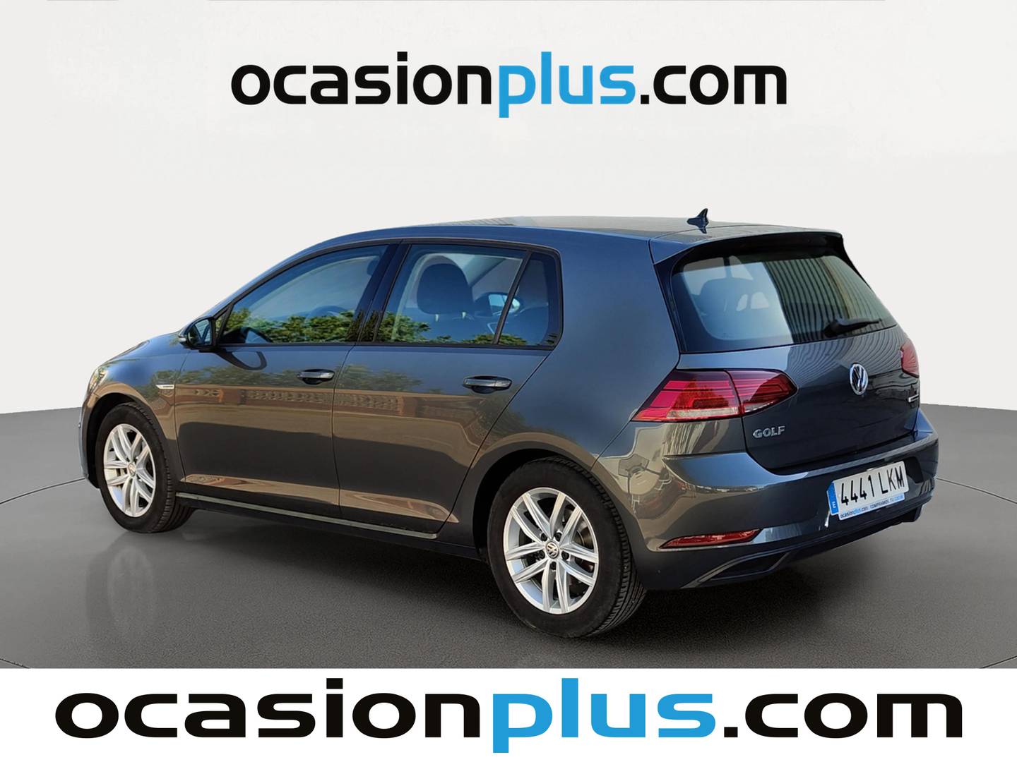 Foto trasera Volkswagen Golf Volkswagen Golf Business 1.5 TSI Evo (130 CV) izquierda