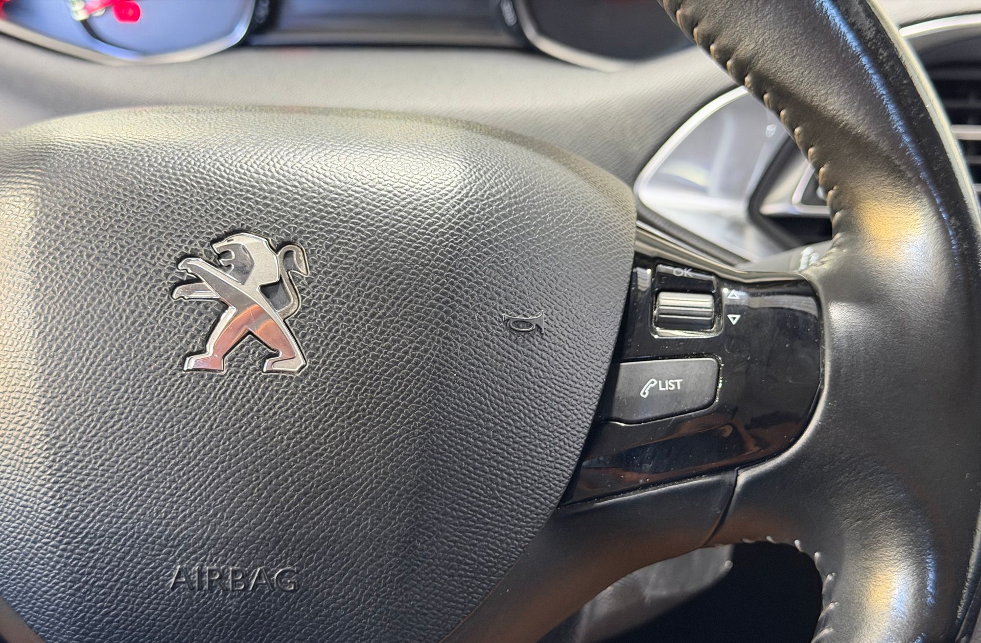 Peugeot 308 PureTech 130 Style - foto 24