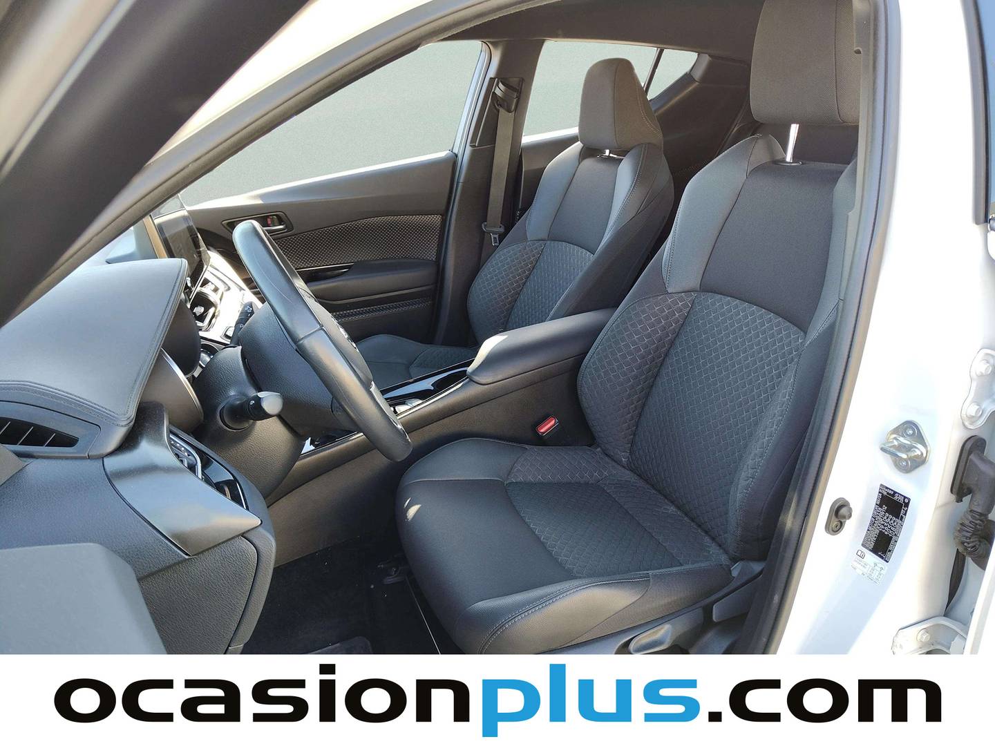 Foto asientos delanteros Toyota C-HR Toyota C-HR 180H Advance (184 CV)