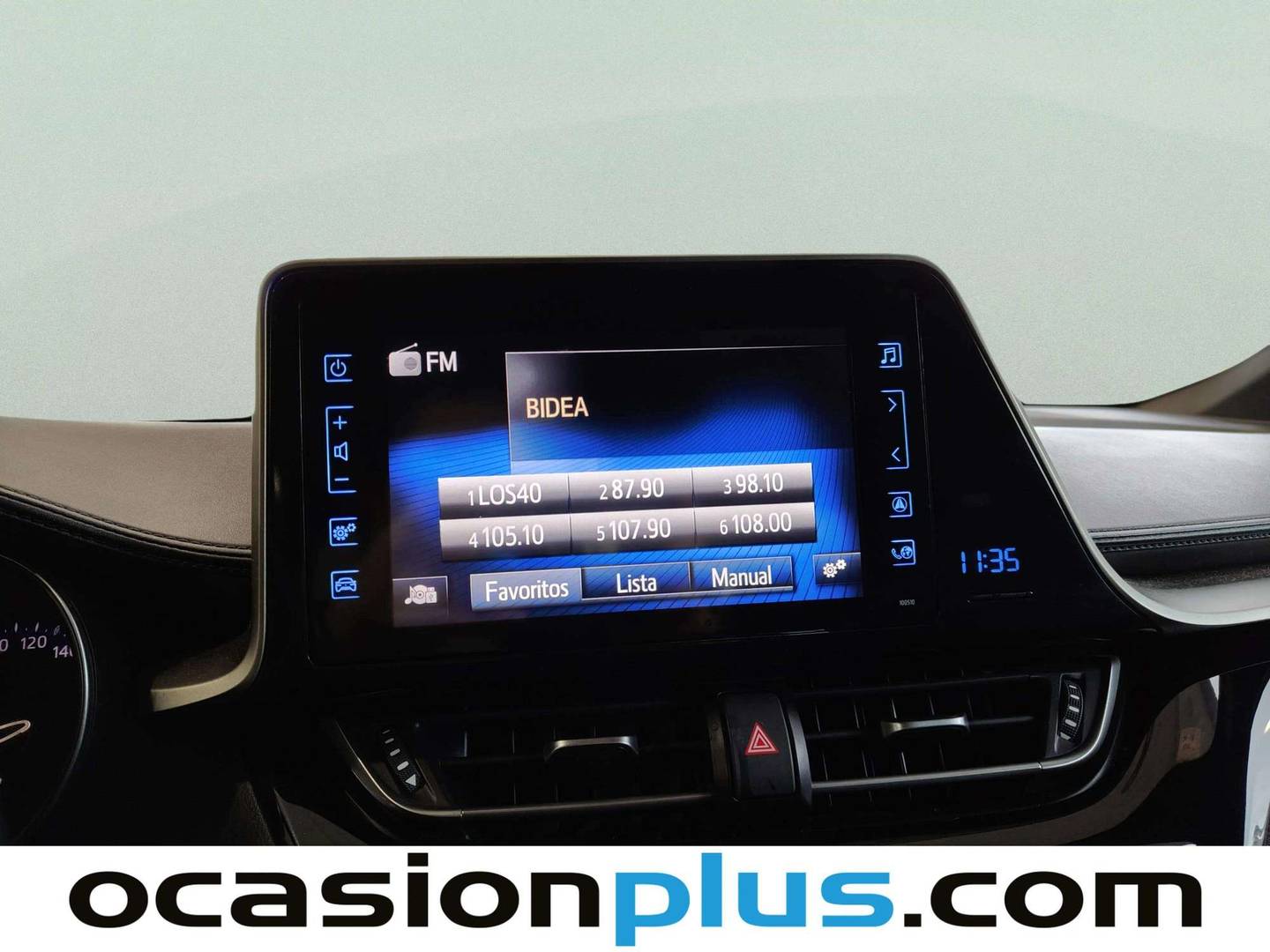 Foto Toyota C-HR Toyota C-HR 1.8 125H Advance (122 CV)