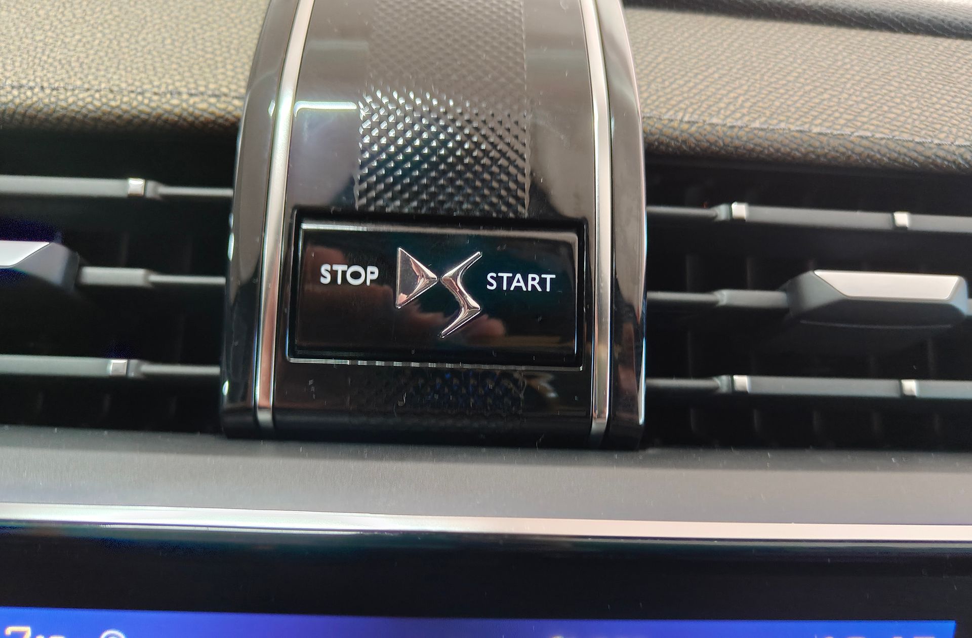 DS DS 7 Crossback BlueHDi 130 Be Chic - foto 28