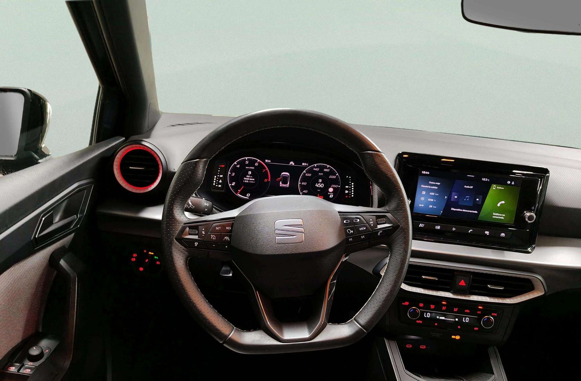SEAT Arona 1.0 TSI FR - foto 24