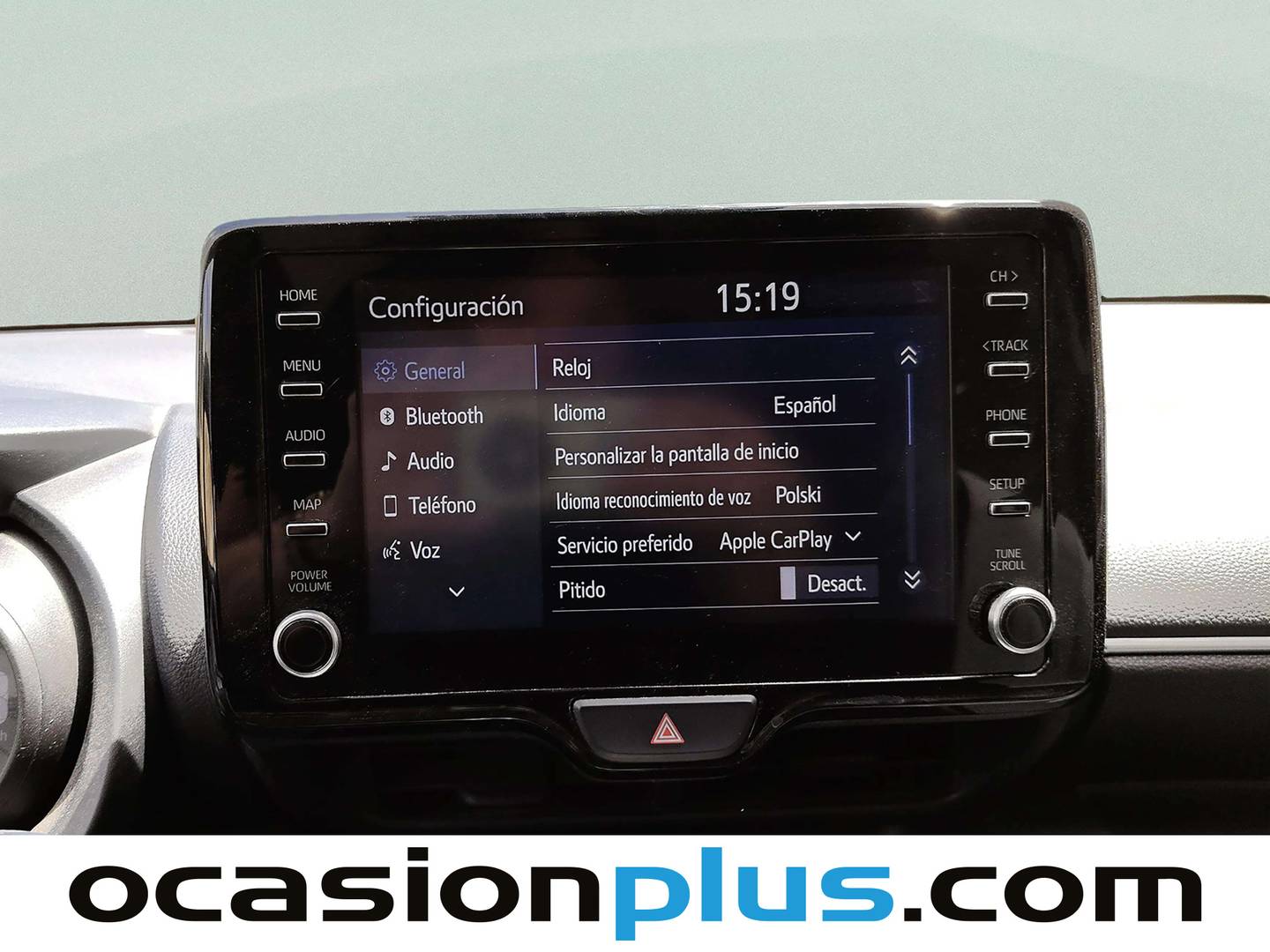 Equipamiento del Toyota Yaris Toyota Yaris 120H Business Plus (116 CV)