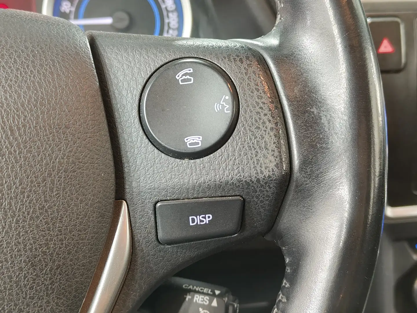 Foto Toyota Auris Toyota Auris Hybrid Touring Sports Advance (136 CV)