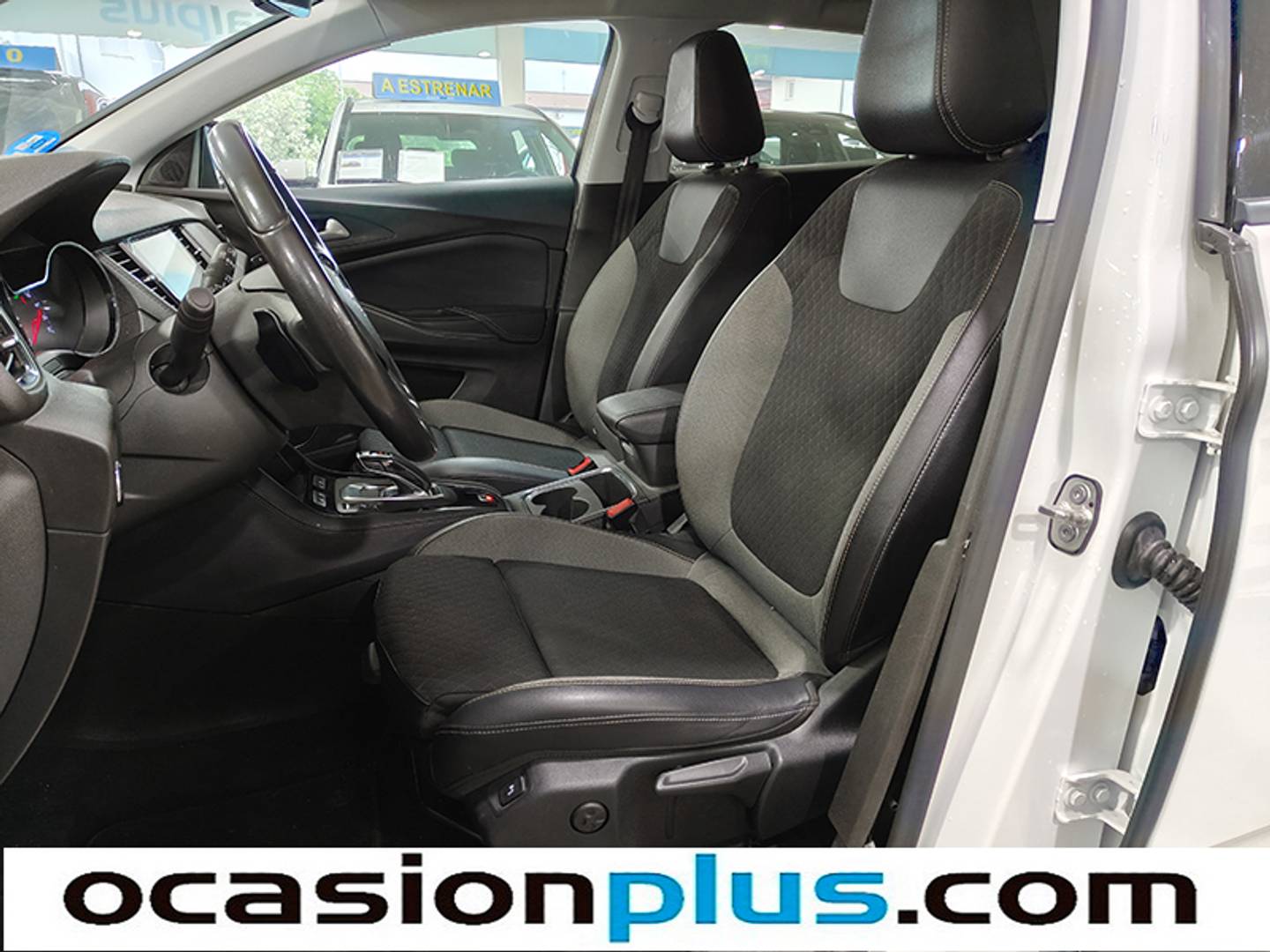 Foto Opel Grandland X PHEV Opel Grandland X 1.6 Turbo PHEV Ultimate 4x2 Auto (224 CV)