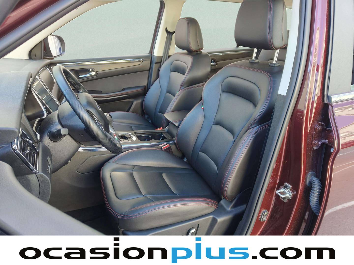 Foto asientos delanteros SWM G05 SWM G05 1.5T MT (139 CV) 7 Plazas