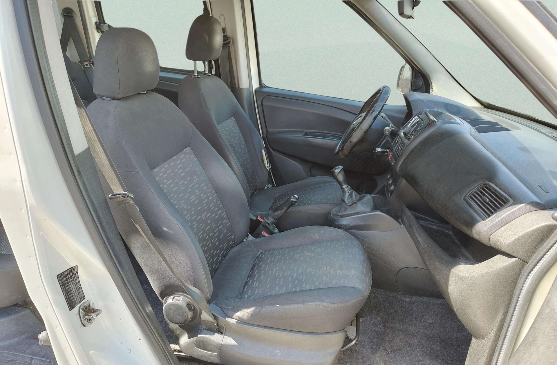Opel Combo Tour 1.3 CDTI Expression L1H1 - foto 14