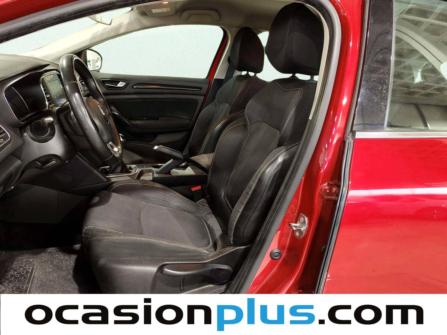 Foto asientos delanteros Renault Mégane Renault Megane Intens Energy TCe (100 CV)