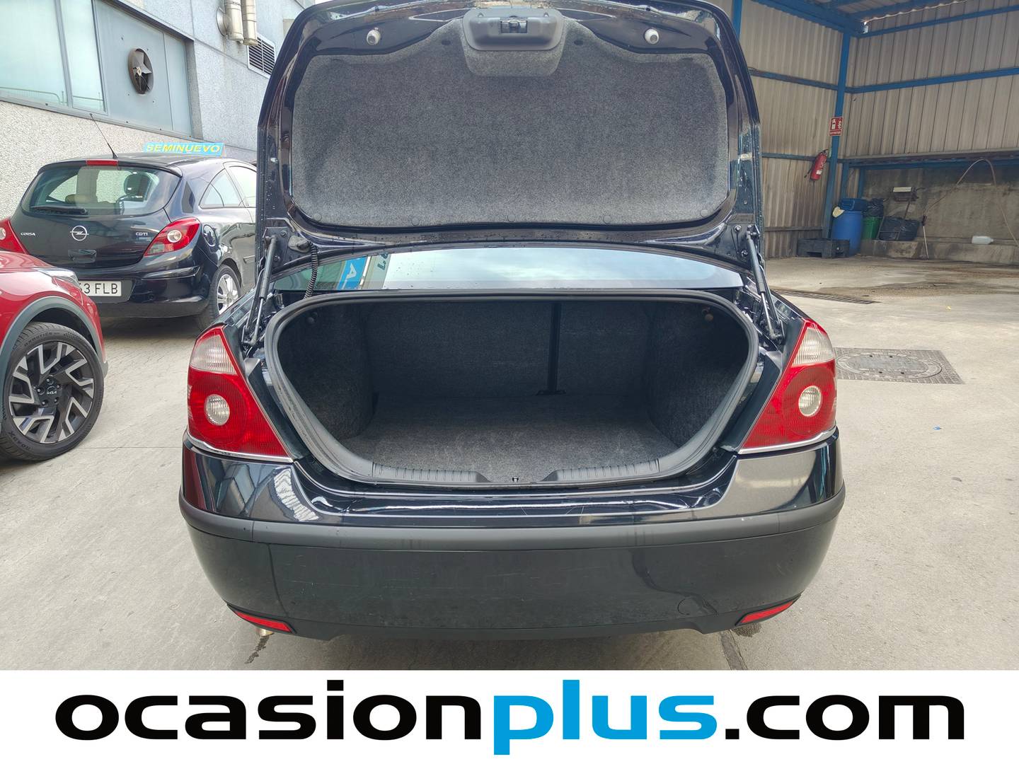 Fotos maletero Ford Mondeo Ford Mondeo 2.0 16v Trend (145 CV)