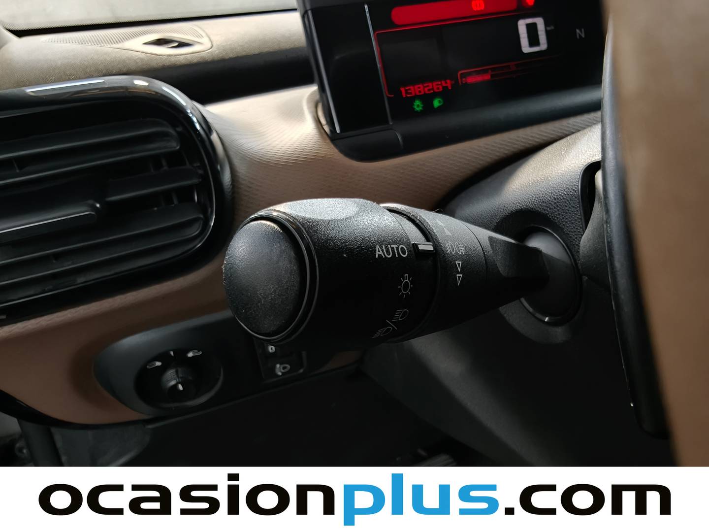 Citroën C4 Cactus Citroën C4 Cactus BlueHDi 100 Shine ETG6 (100 CV) 2017