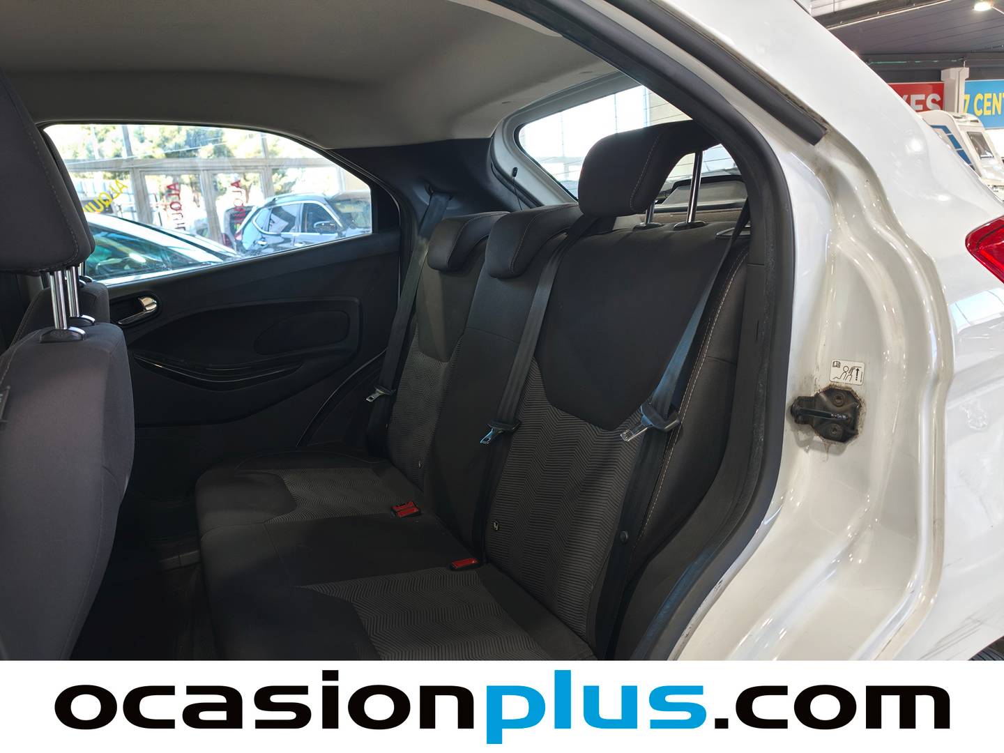 Foto asientos traseros Ford Ka+ Ford Ka+ 1.2 Ti-VCT Ultimate (85 CV)