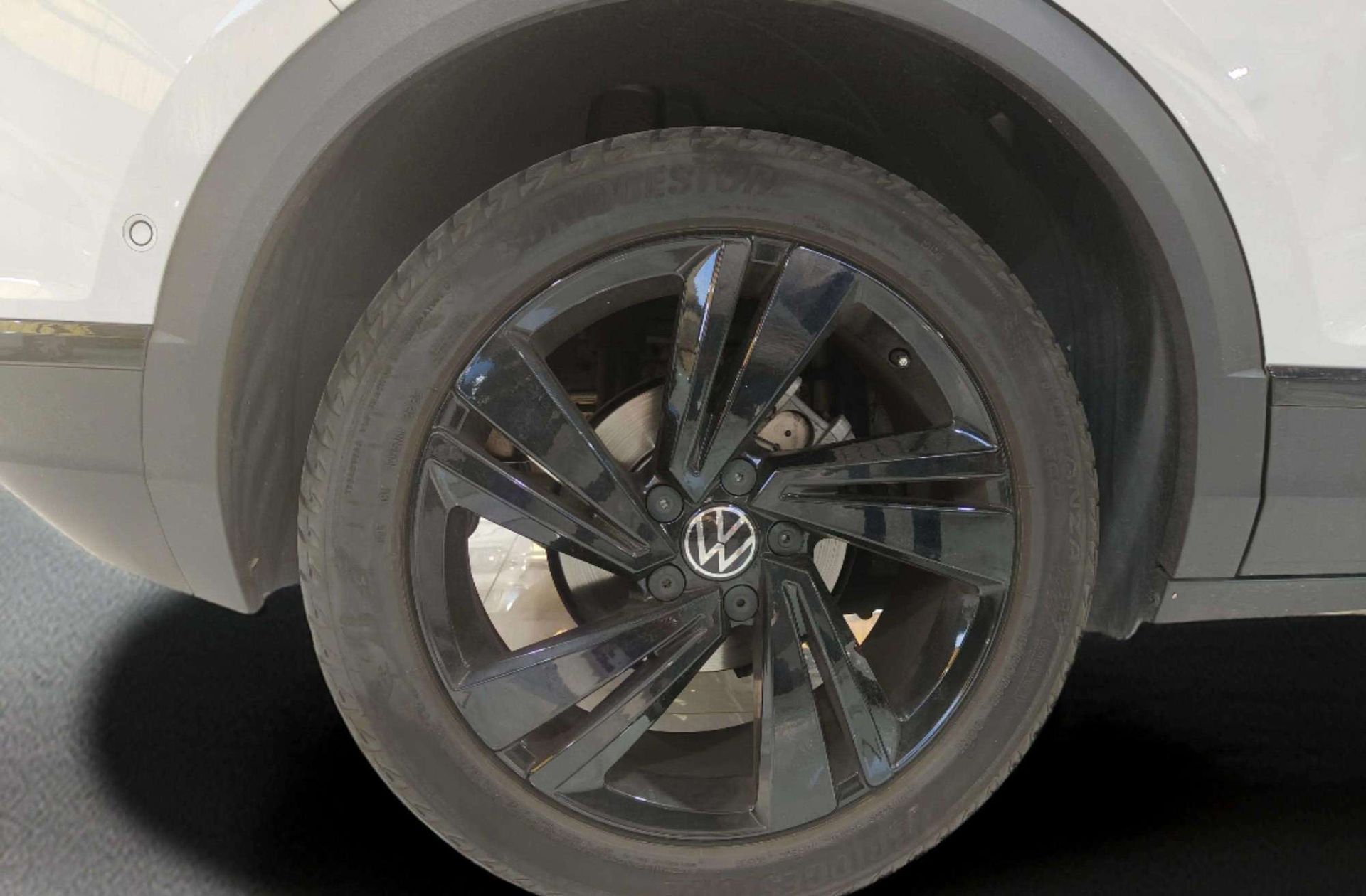 Volkswagen T-Roc Dark Line 1.5 TSI DSG - foto 35
