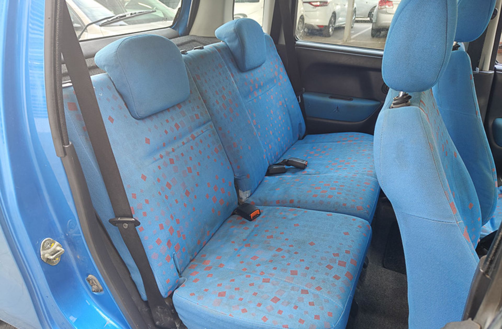 Opel Agila 1.2 16V - foto 13