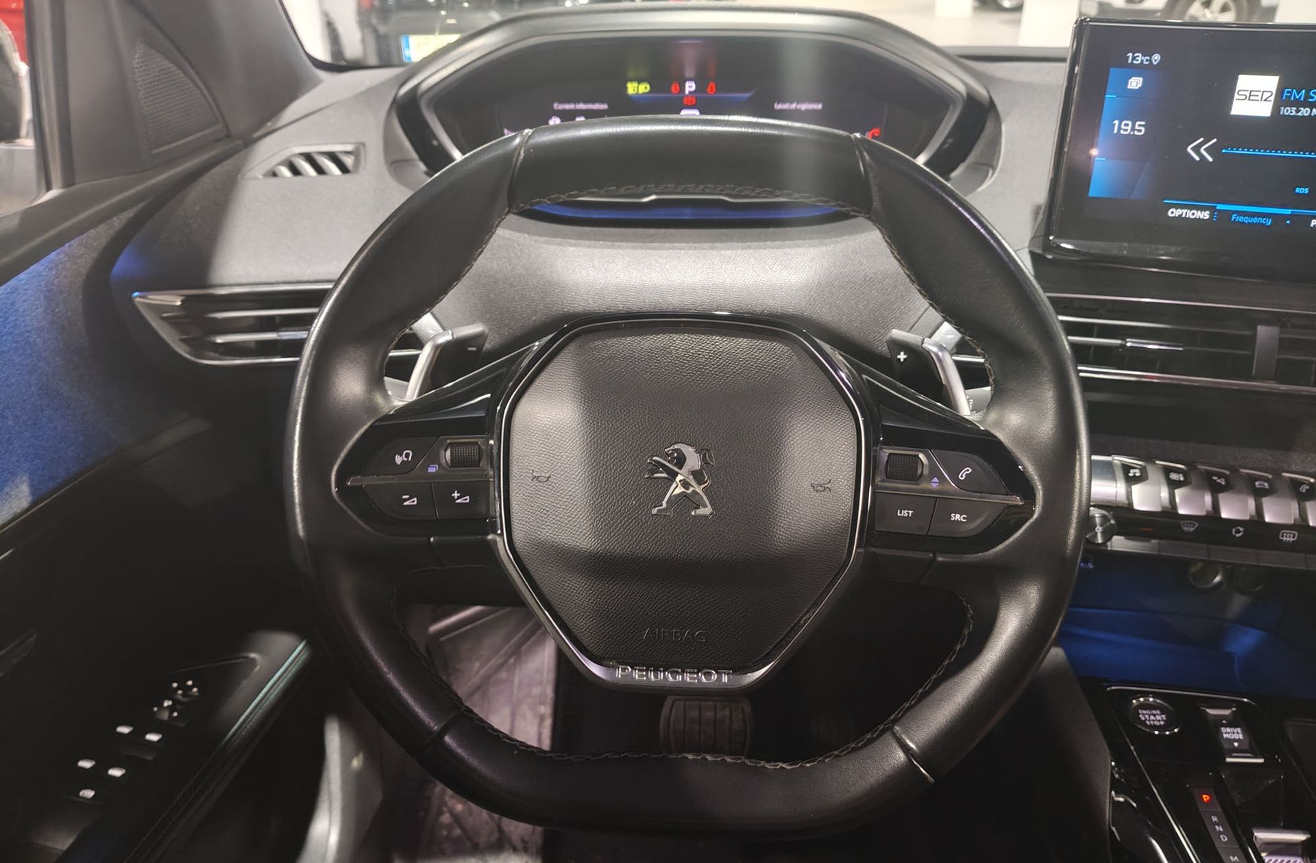 Peugeot 5008 PureTech 130 Allure Pack EAT8 7 plazas - foto 25