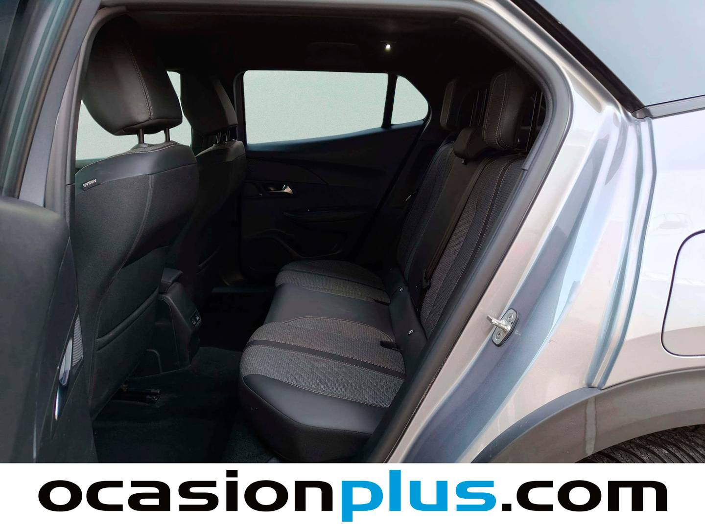Foto asientos traseros Peugeot 2008 Peugeot 2008 Allure Hybrid eDCS6 (136 CV)