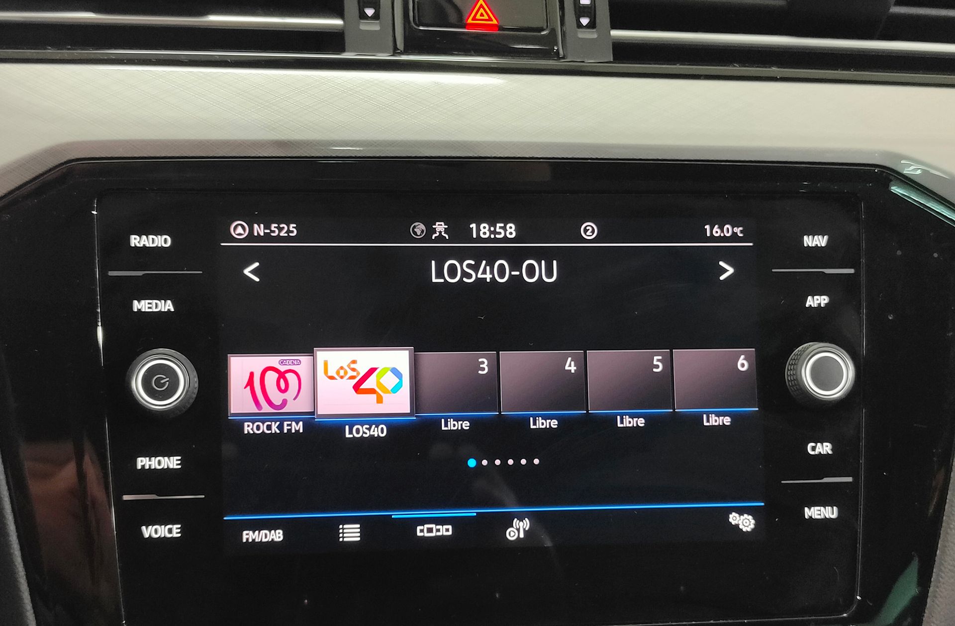Volkswagen Passat 2.0 TDI DSG - foto 38