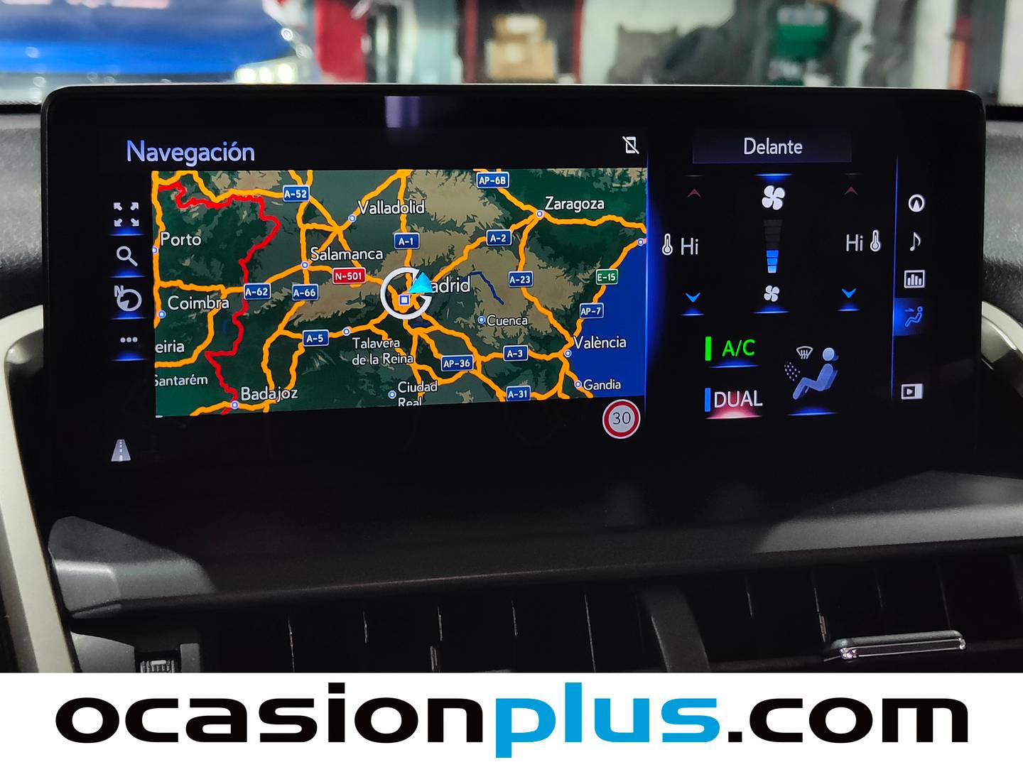 Extras y acabados del Lexus NX Lexus NX 300h Business Navigation 2WD (197 CV)