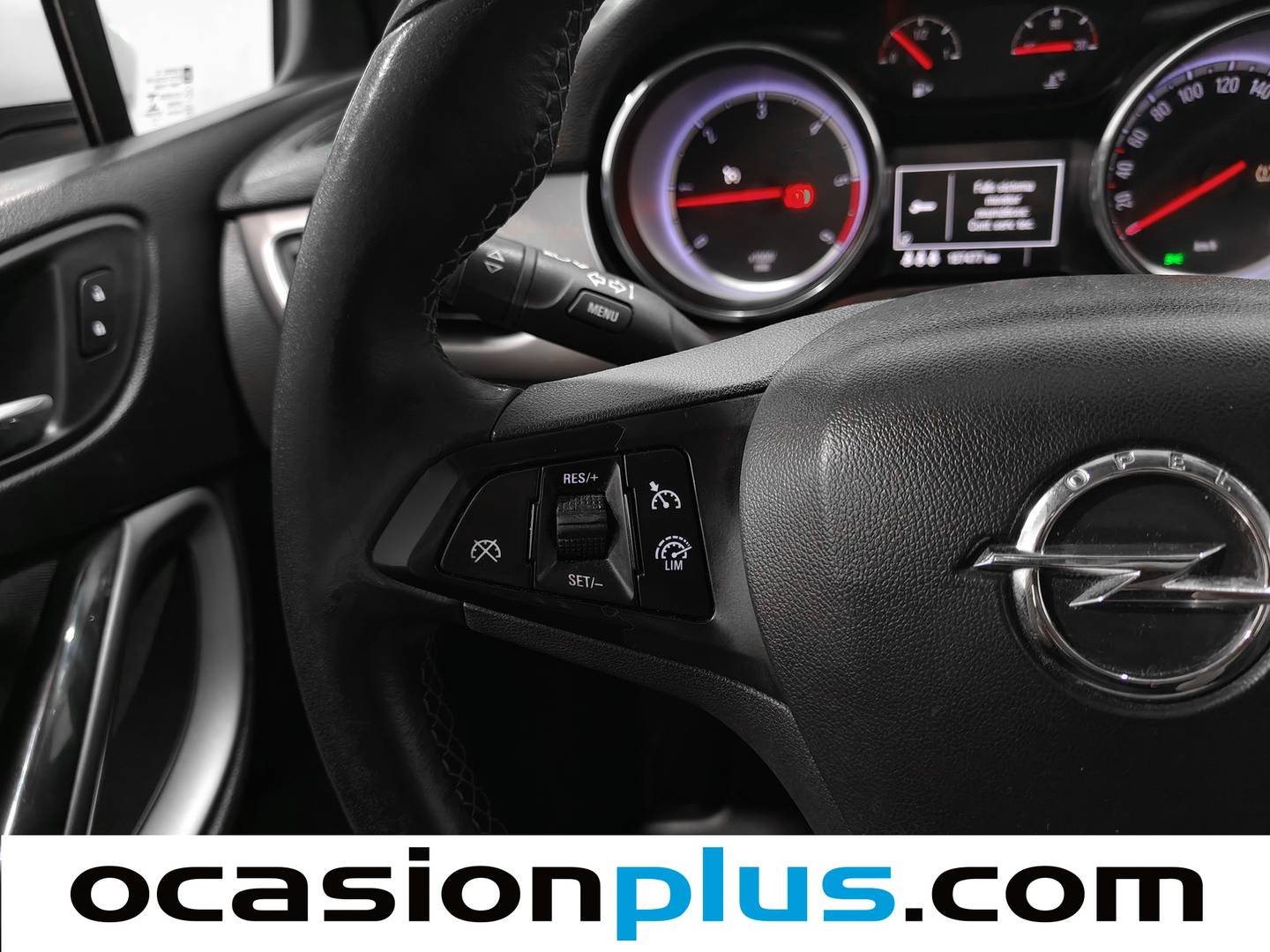 Acabados Opel Astra Opel Astra 1.6 CDTI Business (110 CV)