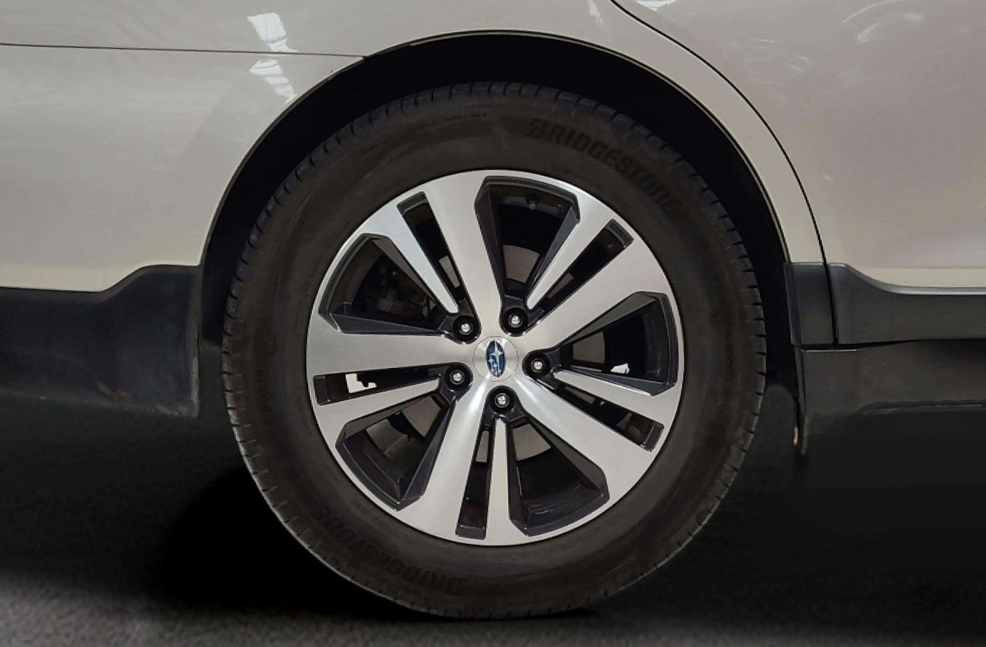Subaru Outback 2.5 Executive Plus S CVT Lineartronic AWD - foto 41