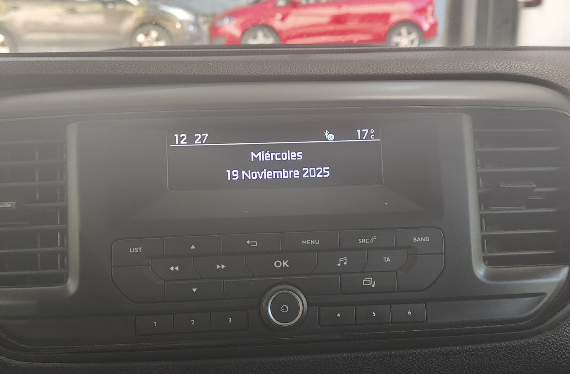 Peugeot Expert Furgon BlueHDi 120 Pro Standard - foto 26