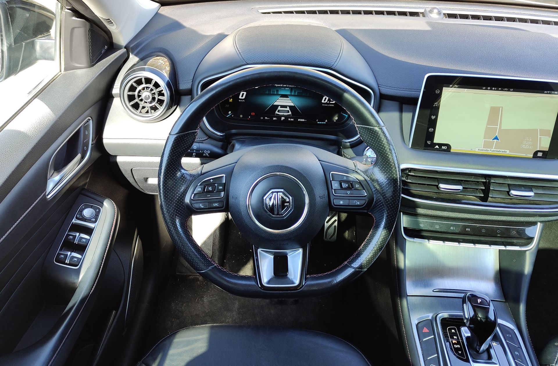 MG HS 1.5 Turbo GDI Luxury DCT - foto 25