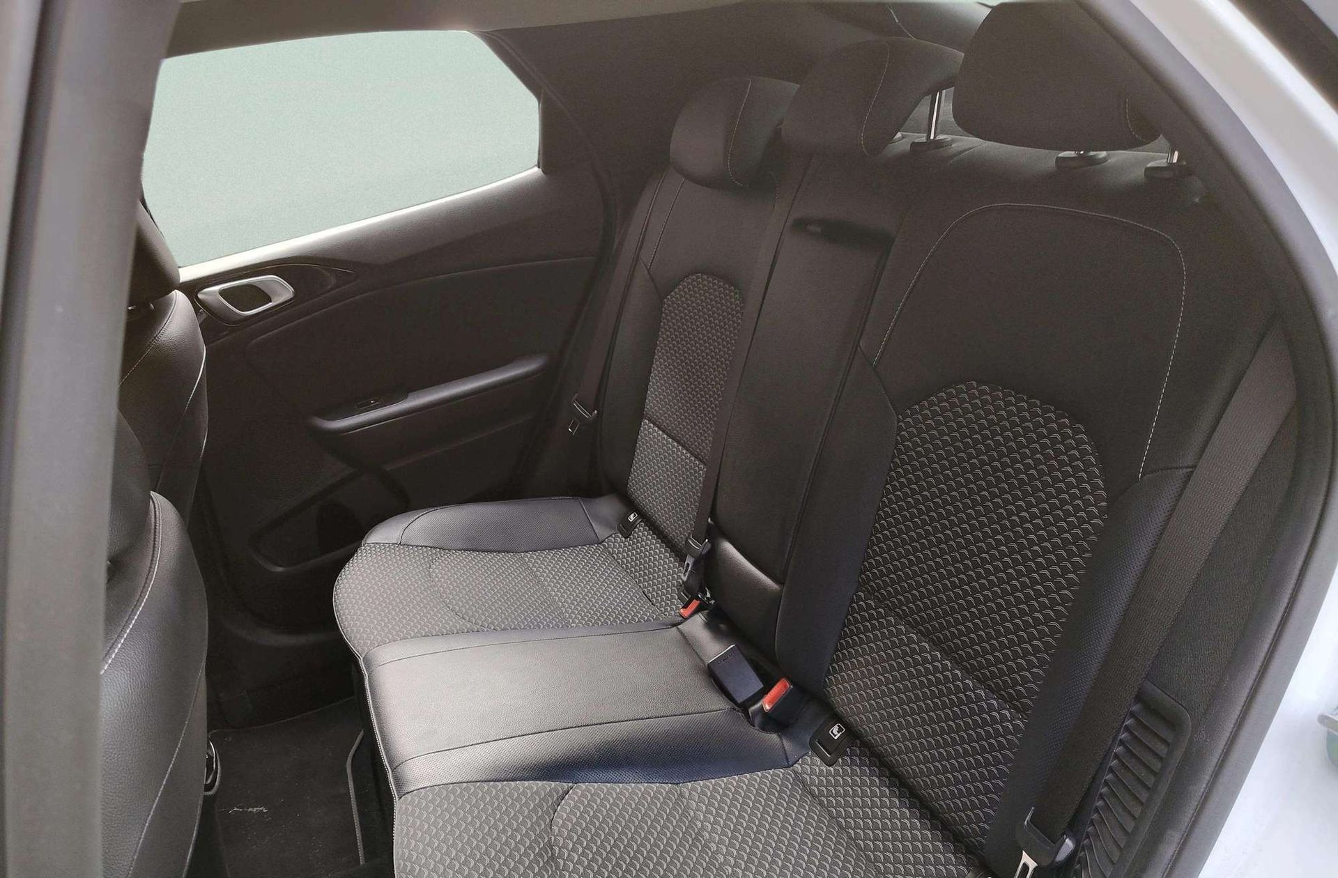 Kia XCeed 1.6 GDi PHEV E-Tech - foto 13