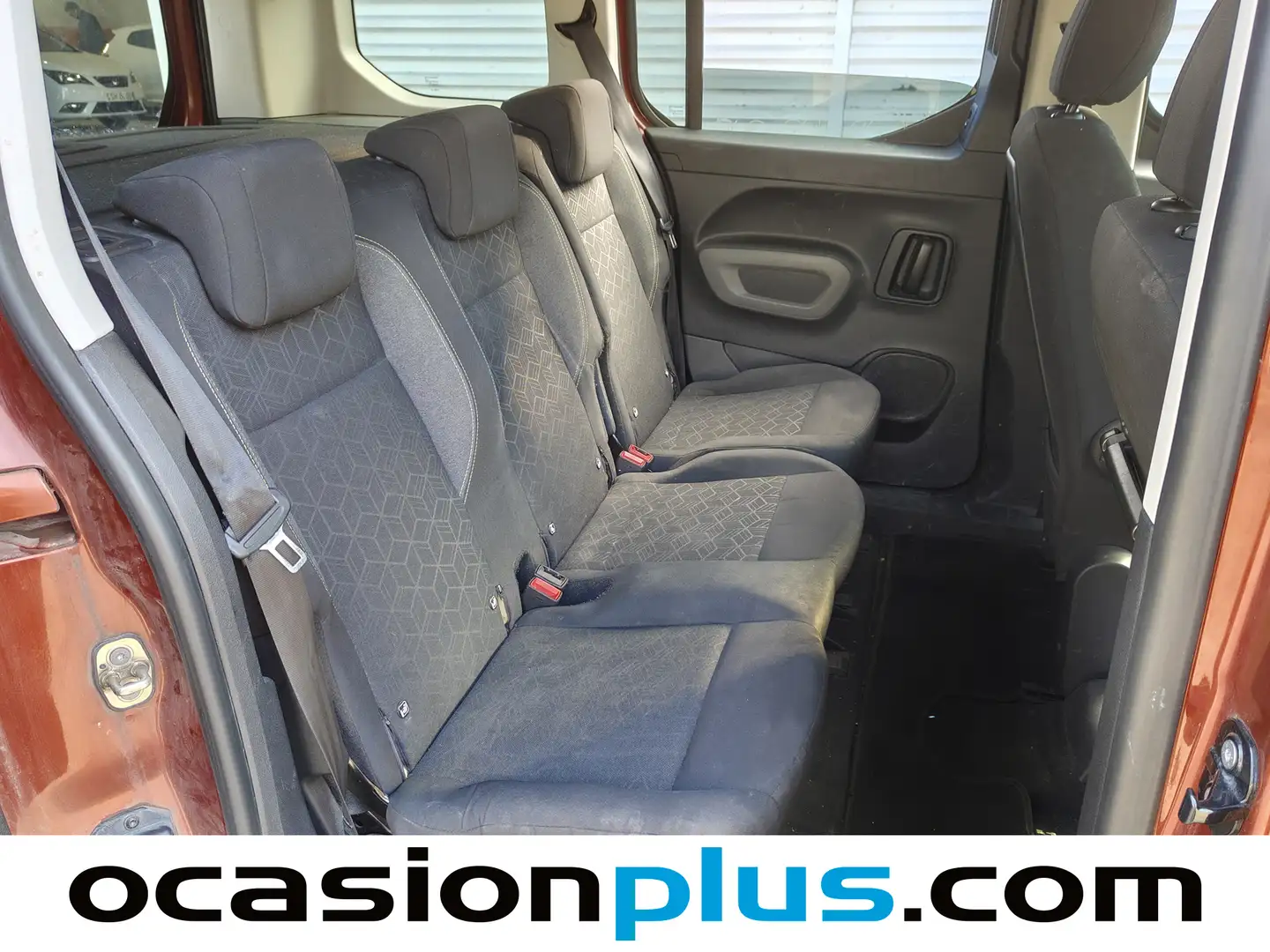 Foto Peugeot Rifter Peugeot Rifter BlueHDi 100 Active Standard Nav+ (100 CV)