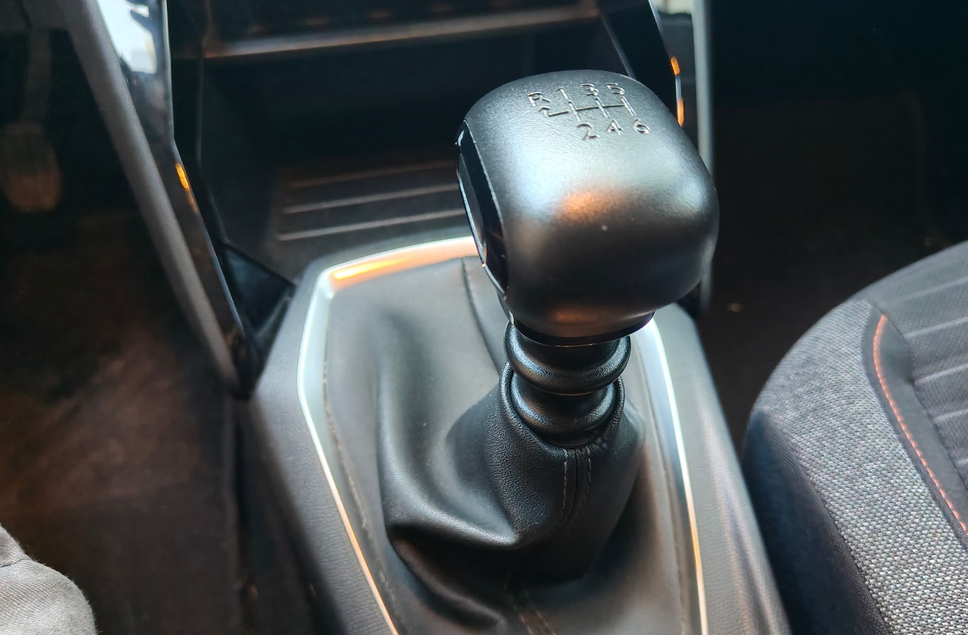 Peugeot 208 PureTech 100 Active Pack - foto 5