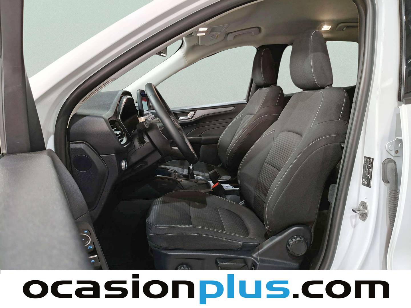 Foto Ford Kuga Ford Kuga 1.5 EcoBlue Titanium (120 CV)