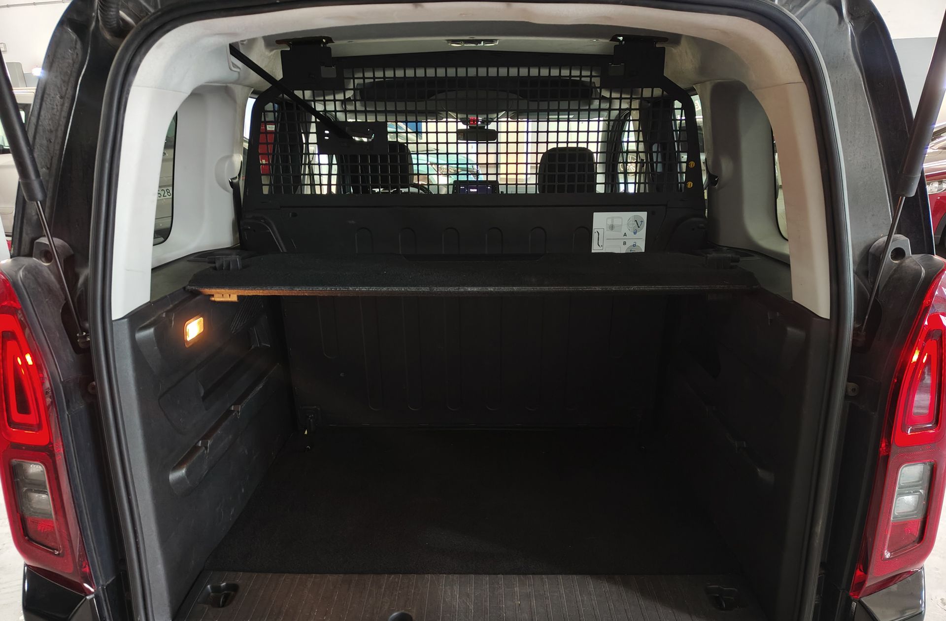 Opel Combo 1.5 TD Business Elegance Plus L1 - foto 14