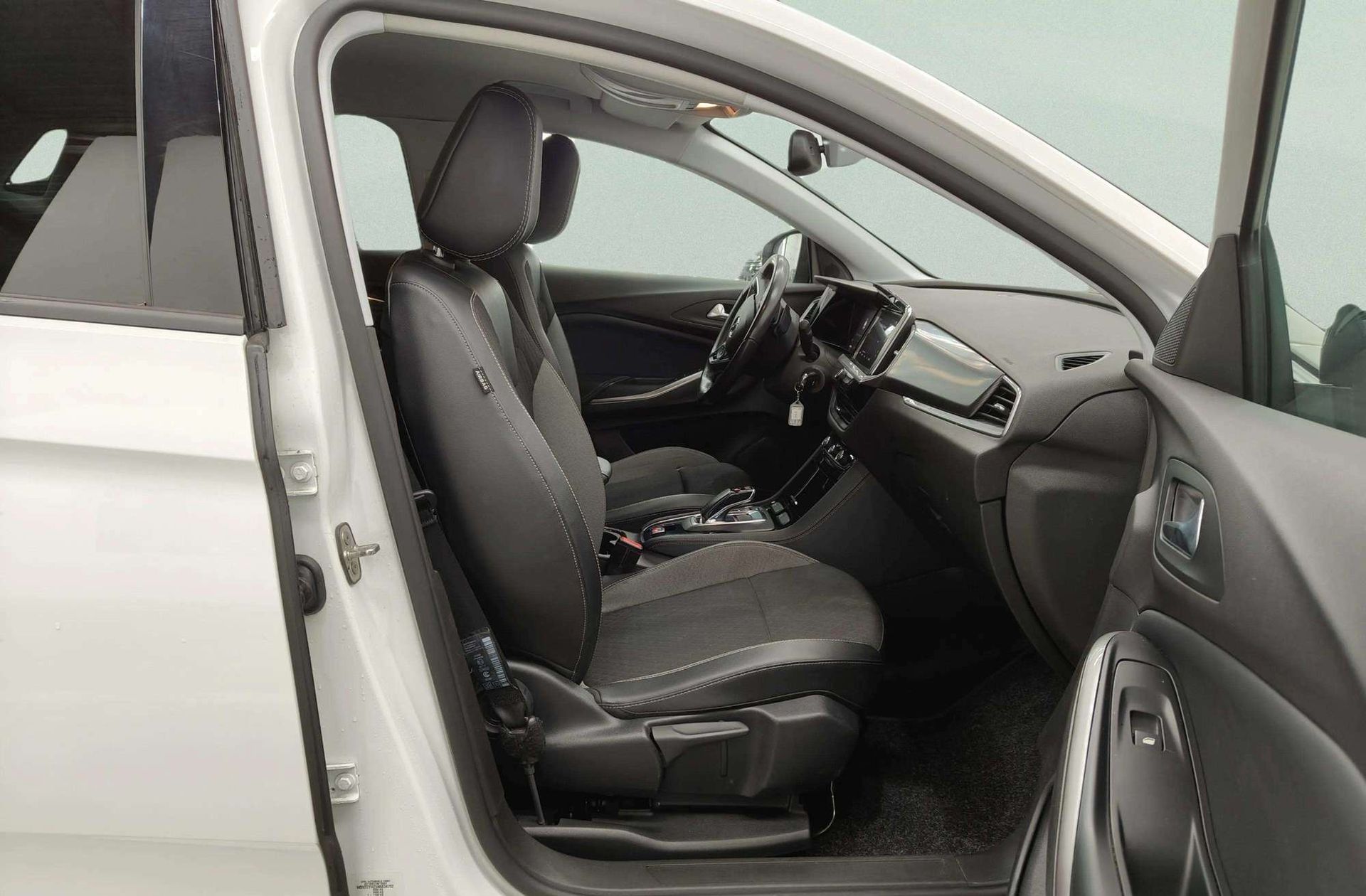Opel Grandland 1.5 CDTi Design Tech - foto 26