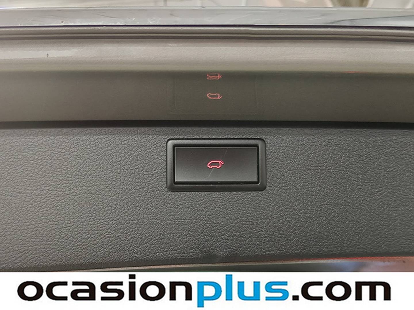 Foto Volkswagen Multivan Volkswagen Multivan Premium Batalla Corta 2.0 TDI BMT 7 plazas (198 CV) DSG