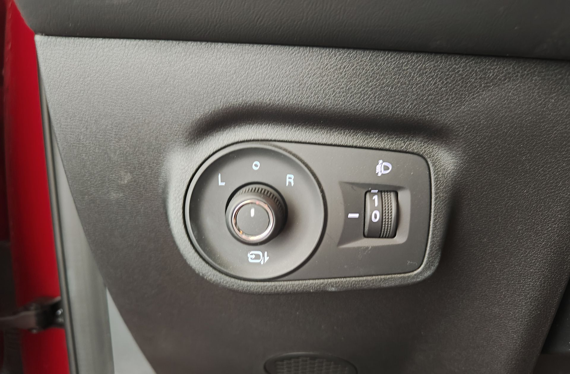 MG ZS 1.5 Hybrid+ Luxury - foto 14