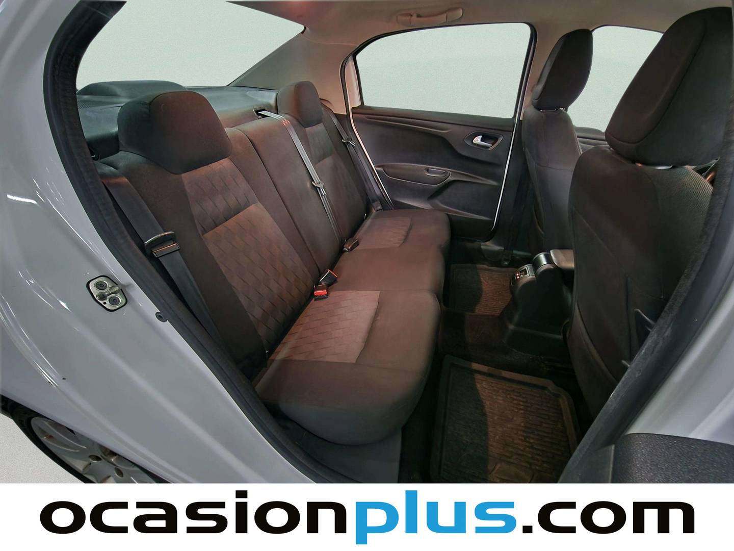 Citroën C-Elysée Citroën C-Elysee PureTech 82 Exclusive (82 CV) al mejor precio