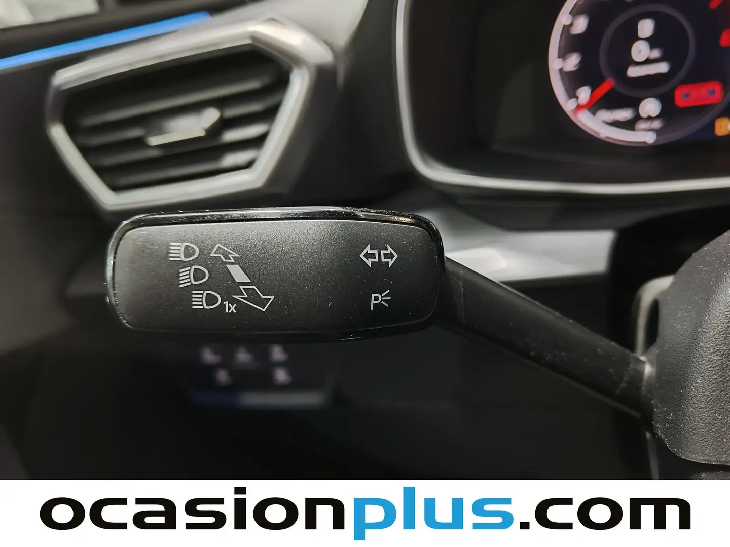 Foto Seat León SEAT León ST 1.5 eTSI S&S FR Go L DSG (150 CV)