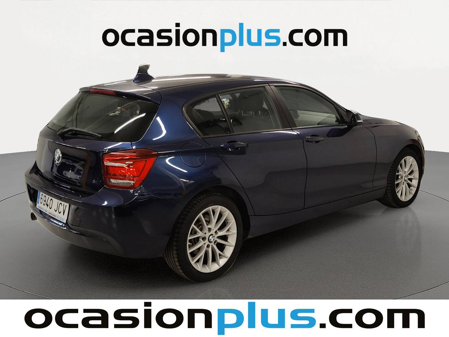 Foto trasera BMW Serie 1 BMW Serie 1 118d (143 CV) derecha