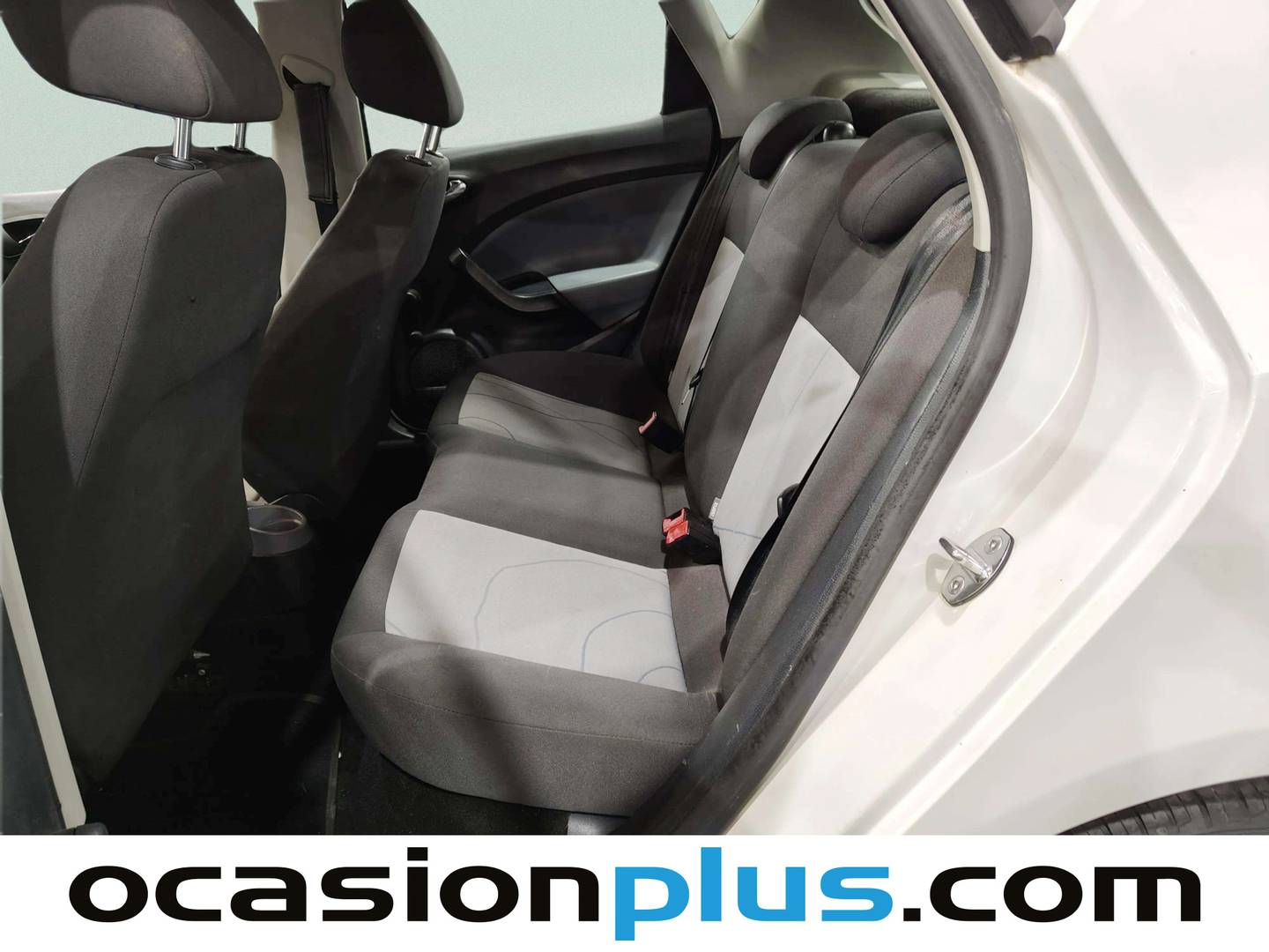 Foto asientos traseros Seat Ibiza Seat Ibiza 1.6 TDI CR Reference (90 CV)
