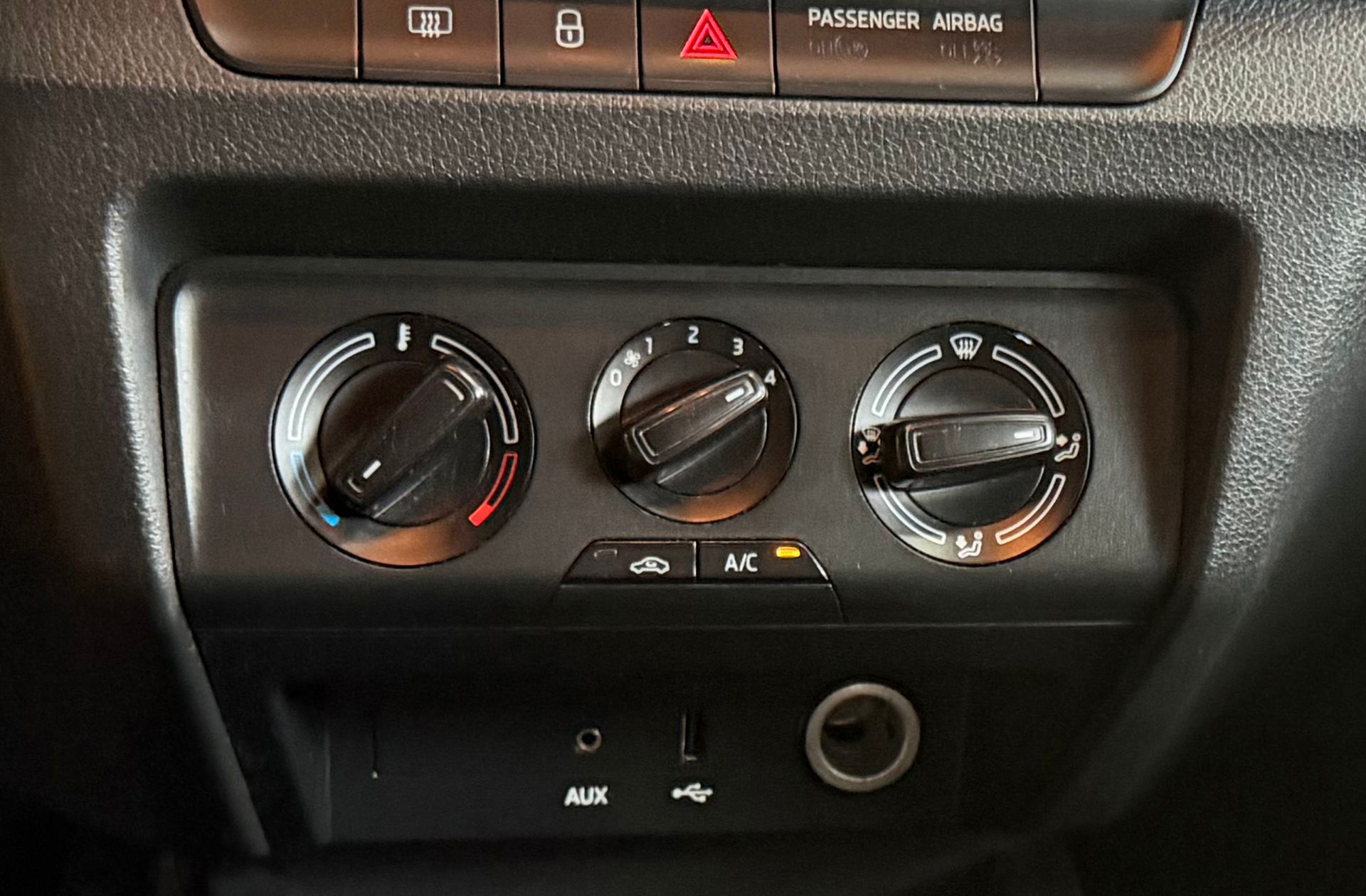 Škoda Fabia 1.0 MPI Ambition - foto 22