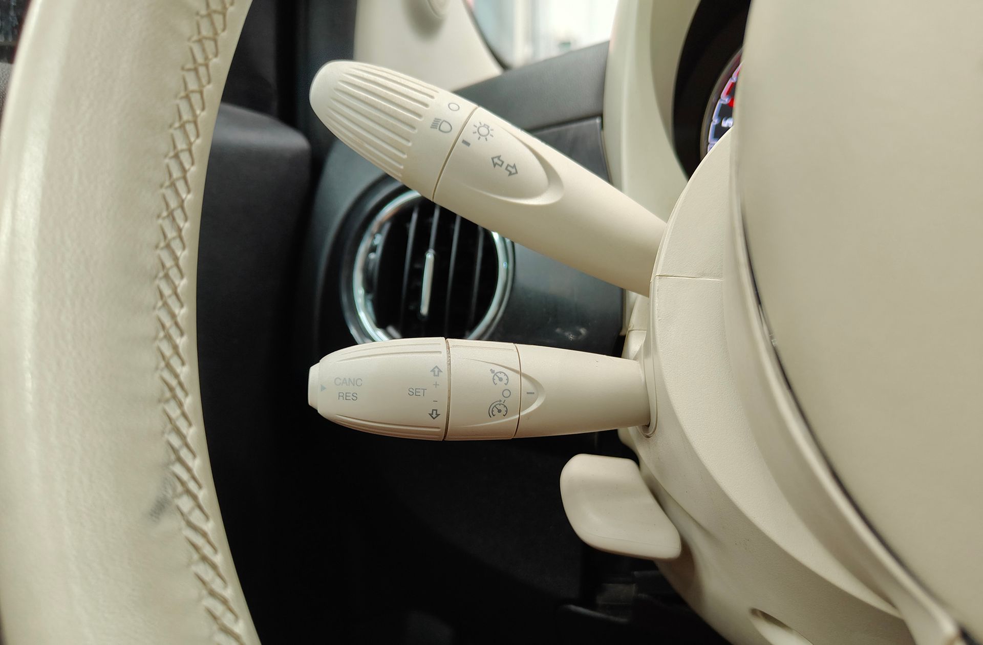 Fiat 500 1.0 Hybrid Dolcevita - foto 22