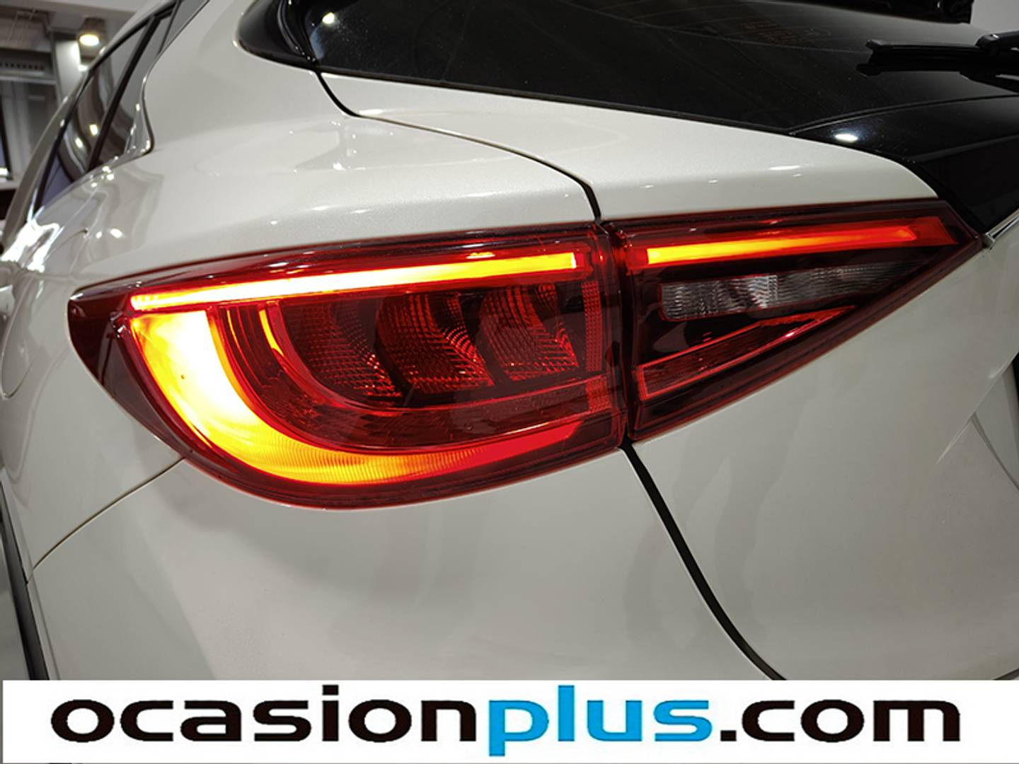 Foto Infiniti Q30 Infiniti Q30 1.6T Premium (122 CV)