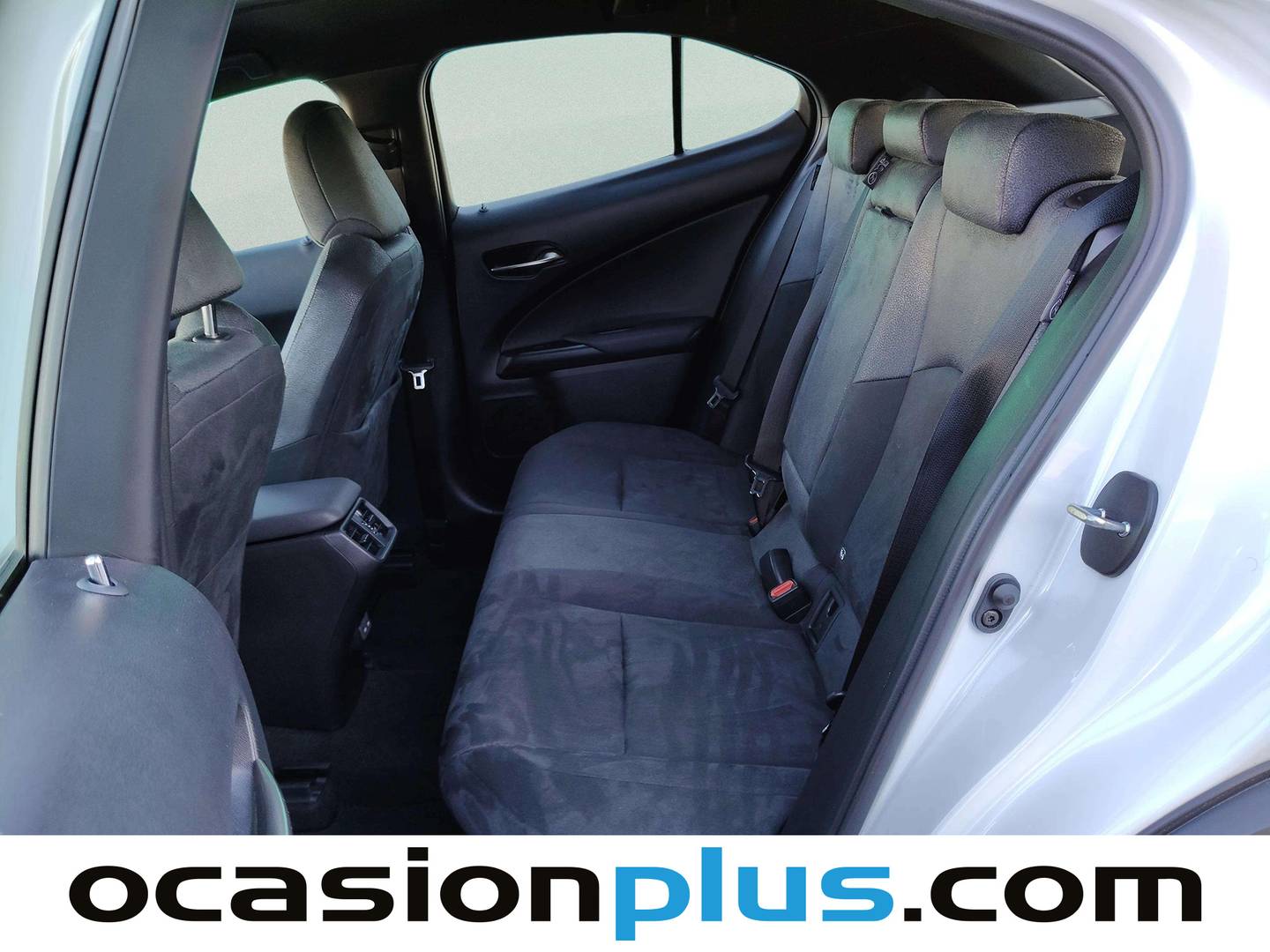 Foto Lexus UX Lexus UX 300h (199 CV)