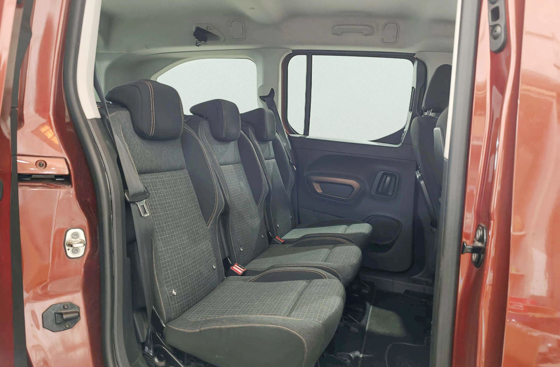 Peugeot Rifter BlueHDi 130 GT Line Long - foto 17