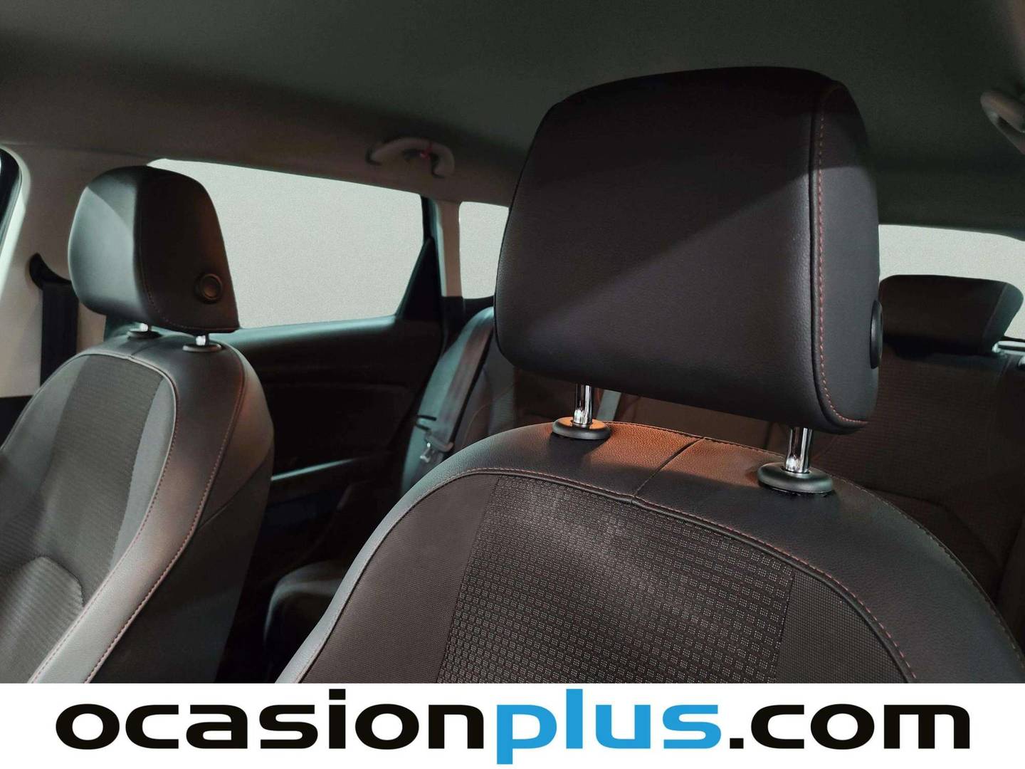 Extras y acabados del Seat León Seat León ST 1.5 EcoTSI S&S FR Edition (130 CV)