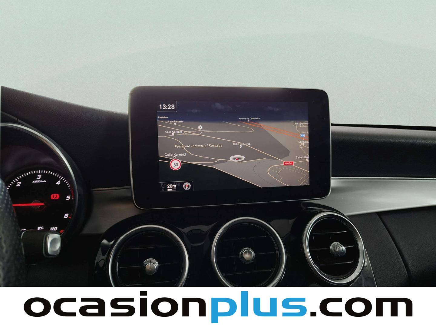 Extras y acabados del Mercedes Clase C Mercedes Clase C 220 BlueTEC Sportive Exclusive (170 CV)
