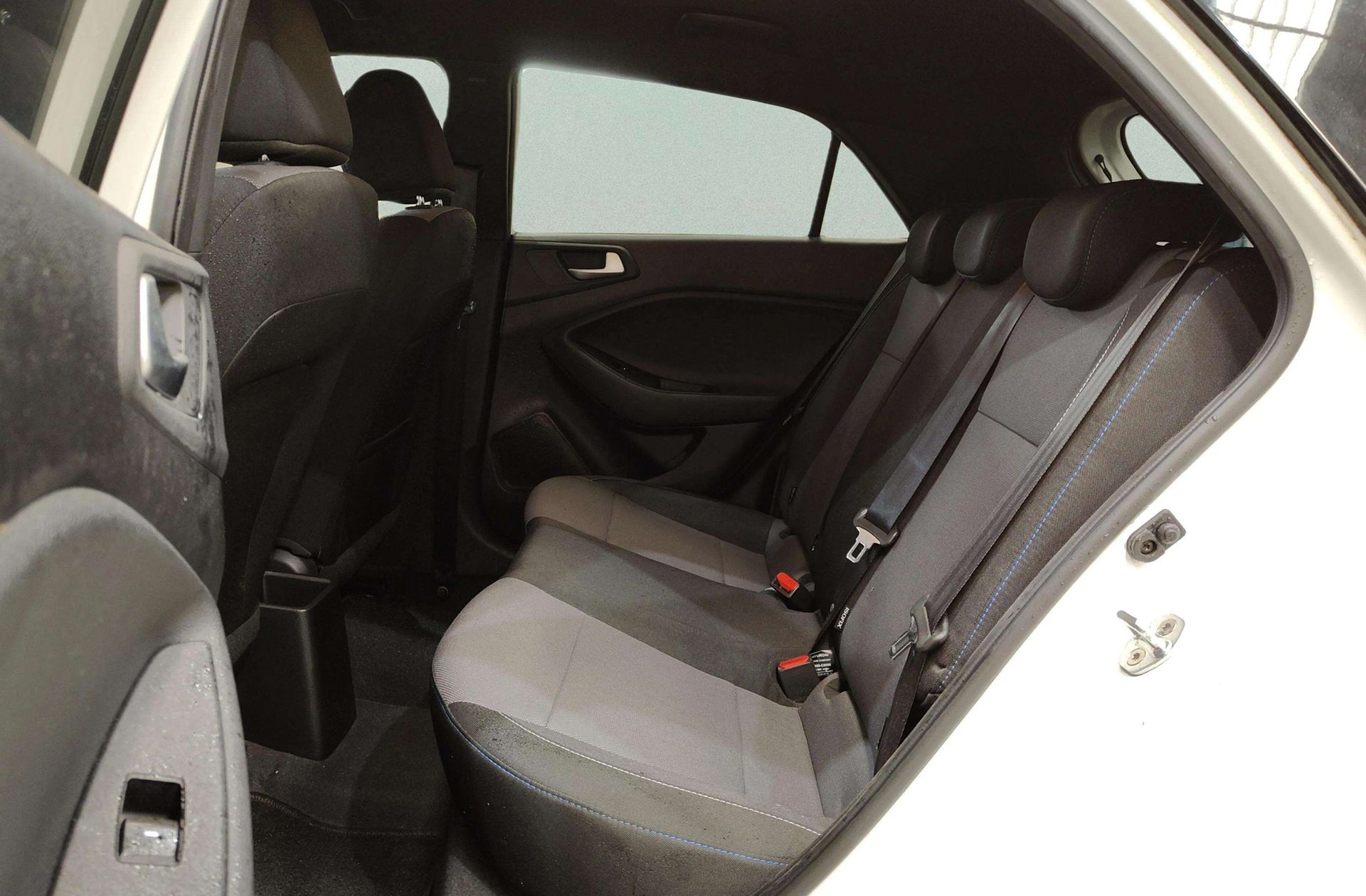 Hyundai i20 1.2 MPI Klass Go! Nav - foto 11
