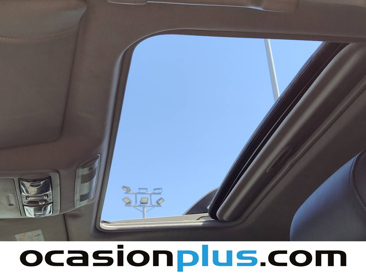 Extras y acabados del Nissan Pathfinder Nissan Pathfinder 2.5 dCi LE Auto (171 CV) 7 Plazas