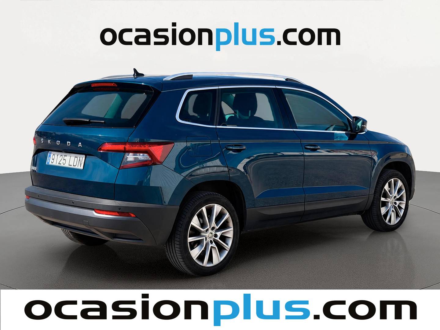 Foto trasera Skoda Karoq Skoda Karoq 1.5 TSI ACT Style (150 CV) derecha