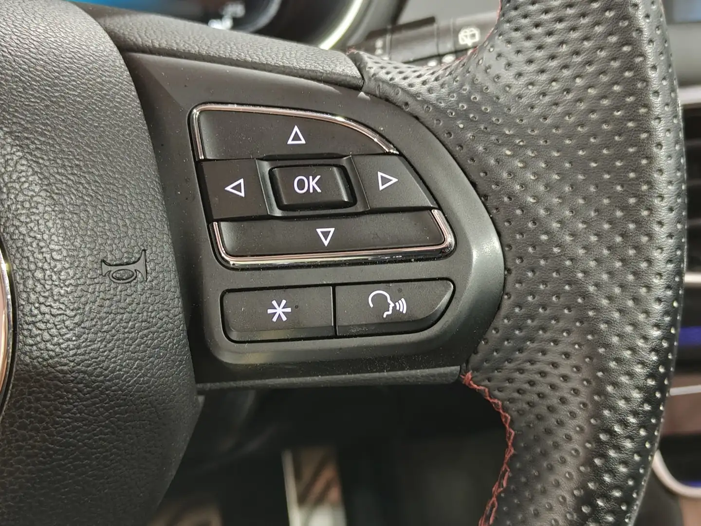 Foto MG HS MG eHS 1.5 T-GDI PHEV Luxury (258 CV)