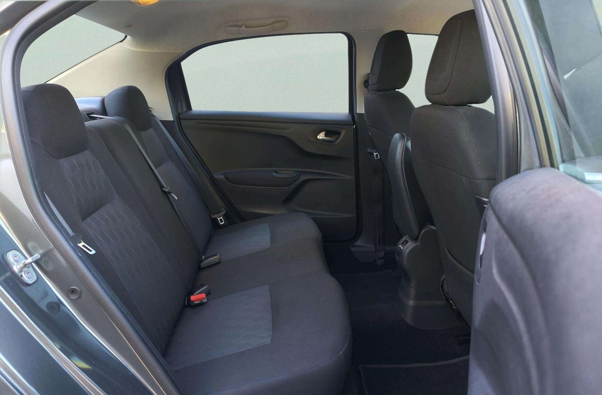 Citroën C-Elysée 1.2 VTi Exclusive - foto 14